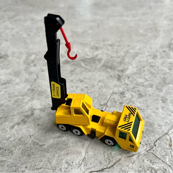 🎈2/$30 - Vtg MATCHBOX Superfast No. 49 CRANE TRUCK. ©️1976. - Picture 4 of 5